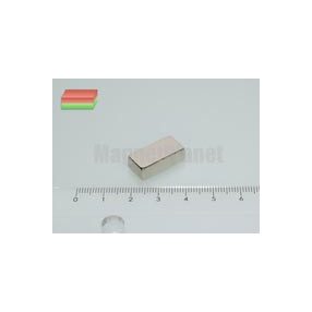 10x5x4 mm N45 NEODYM mágnes hasáb