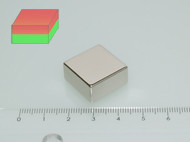 20x20x10 mm N42 NEODYM mágnes hasáb