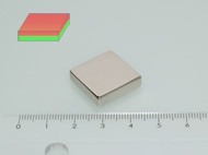 20x20x5 mm N42 NEODYM mágnes hasáb
