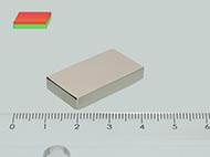 25x15x4 mm N52 NEODYM mágnes hasáb