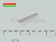 25x5x5 mm N42 NEODYM mágnes hasáb