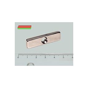   40x10x5 mm N38 NEODYM felcsavarozható mágnes hasáb (észak)