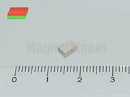 5x4x2 mm N40 NEODYM mágnes hasáb