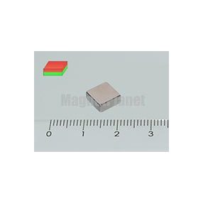 7x7x3 mm N38 NEODYM mágnes hasáb