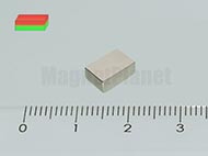 8x5x3 mm N40 NEODYM mágnes hasáb