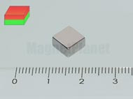 8x8x4 mm N45 NEODYM mágnes hasáb