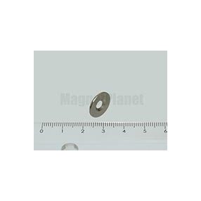 15x1,5 mm-es lágyvas korong süllyesztett furattal