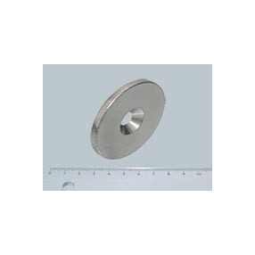 65x3 mm-es lágyvas korong süllyesztett furattal