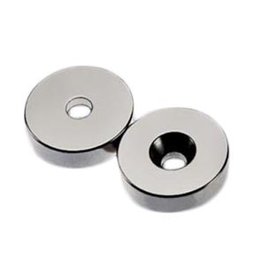 Mágnesek süllyesztett furattal