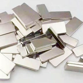 AlNiCo mágnes hasábok